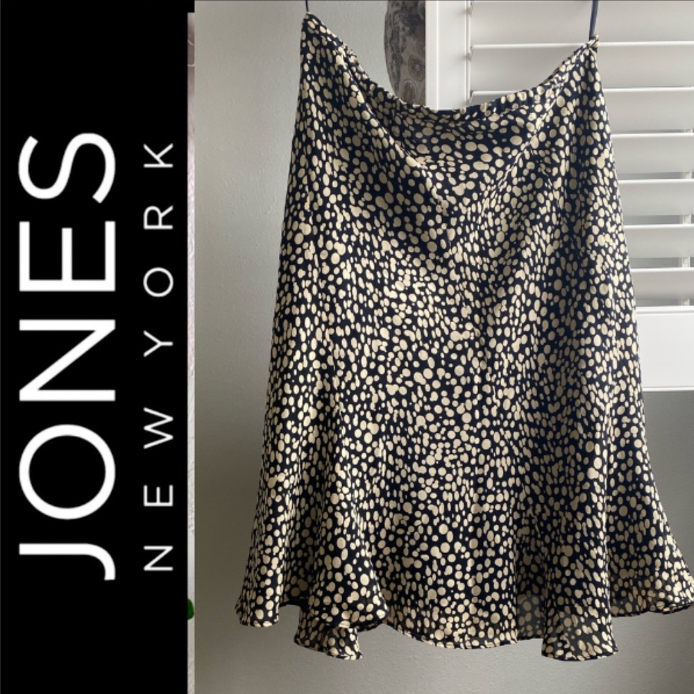 Jones New York Silk Skirt polka dot - Picture 9 of 9
